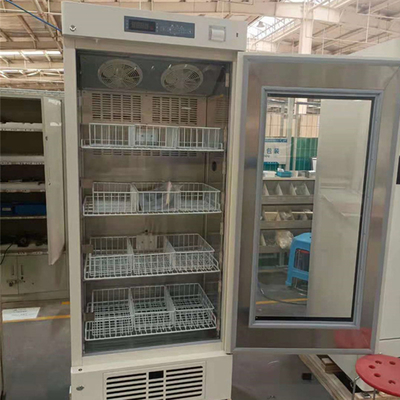 Refrigeratore di banca del sangue medica affidabile da 368L per lo stoccaggio del sangue e dei vaccini