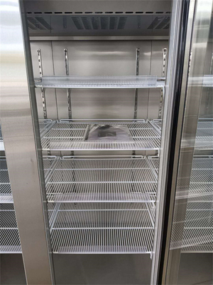 Porte di vetro del frigorifero 3 medici della farmacia di grande capacità 1500L di acciaio inossidabile