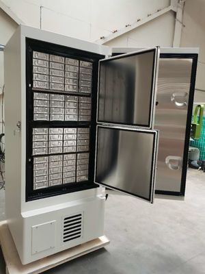 588 litri del laboratorio di colore del congelatore verticale hanno spruzzato MDF-86V588D d'acciaio