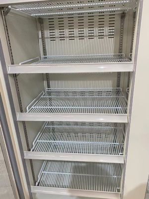 frigorifero medico della farmacia dritta di vetro della porta del doppio di alta qualità 656L per stoccaggio vaccino